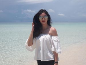 Foto: Si Cantik Ranty Maria, Salju dan Pantai