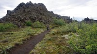 Tak heran, berabad-abad lalu masyarakat Islandia tak berani mendekat ke sana. Berbagai mitos bermunculan dari generasi ke generasi, bahwa inilah tempatnya iblis mendarat di Bumi. Dan jauh di bawah tanahnya, diyakini tempat tinggalnya elf dan huldufolk (Anita Isalska/BBC Travel)