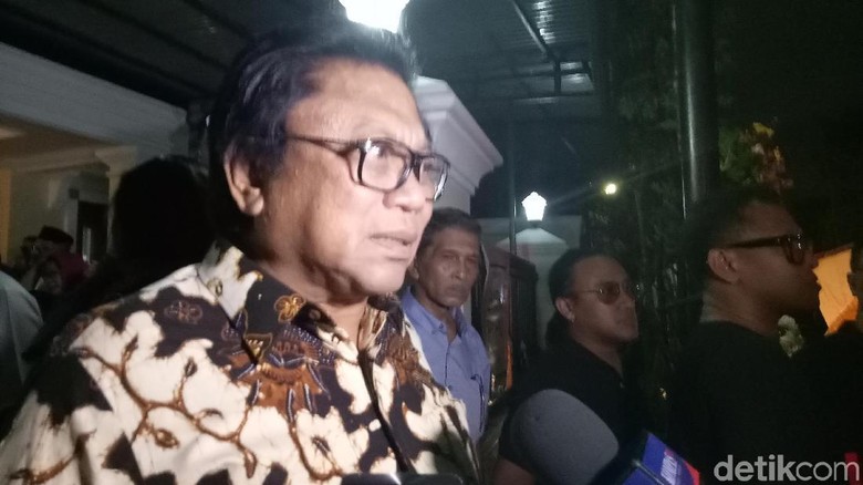OSO Kenang Sys NS: Artis dan Politikus Jenaka, Temannya Banyak OSO Kenang Sys NS: Artis dan Politikus Jenaka, Temannya Banyak