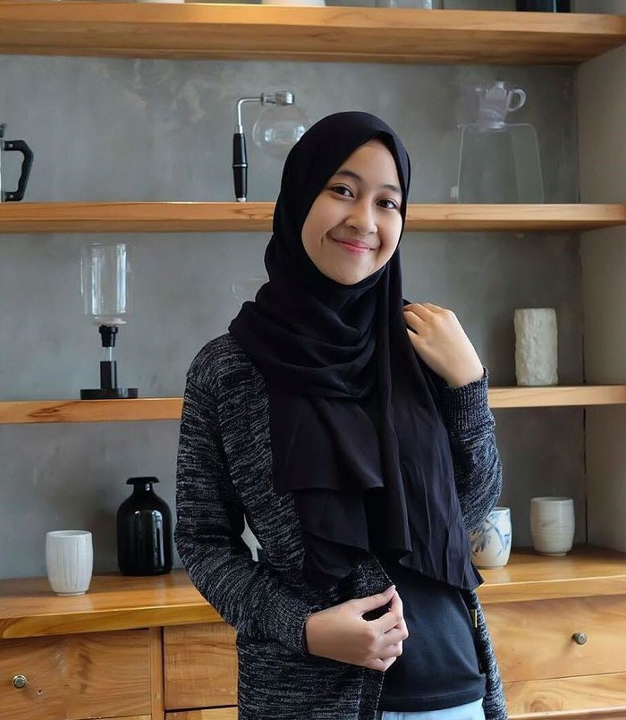 Anak Ustad Kondang Adiba Khanza Az-Zahra