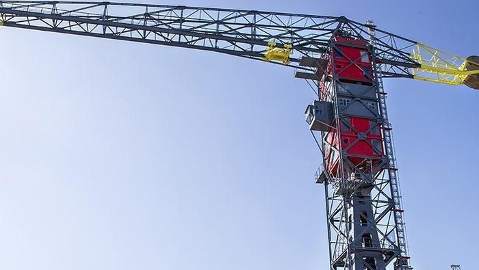 Hotel Mewah di Atas Crane, Keren atau Ngeri?