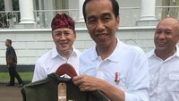 Ini jaket gaya milenial Jokowi. (Foto: Dok. Rawtype Riott)