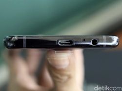 Unboxing Galaxy A8+, Jagoan Terbaru Samsung