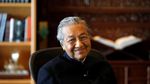Gaya Selfie Mahathir Mohammad, Calon PM Malaysia Tertua di Dunia