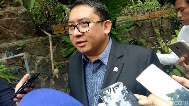 Serangan Bertubi-tubi ke Susi, dari Nelayan Cantrang Hingga Fadli Zon