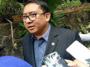 Jokowi Disebut Ngibul soal Tanah, Fadli Zon: Seolah Ada Bagi-bagi