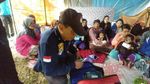 Foto: Gempa Banten, 22 KK Warga Bogor Mengungsi di Pegunungan Halimun