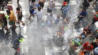 Di awal April, masyarakat Thailand akan merayakan Tahun Baru yang dimaknai lewat perang air. Di Chiang Mai misalnya, akan ada Festival Songkran dari 13-15 April 2018 (Thinkstock)
