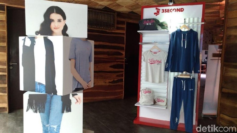Mendorong Produk Lokal di Bisnis E-Commerce Mendorong Produk Lokal di Bisnis E-Commerce