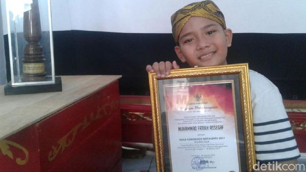 Fatikh Dalang cilik asal Ponorogo/