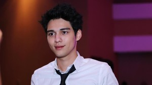 Maxime Bouttier sudah berperan dalam beberapa film. Di antaranya Ticket to Paradise, Dunia Tanpa Suara dan Matt & Mou. Foto: Instagram