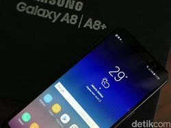 Unboxing Galaxy A8+, Jagoan Terbaru Samsung
