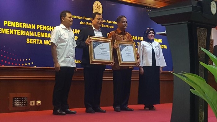 Pelayanan Publik Membaik, PTSP DKI Tuai Penghargaan Dari Menteri