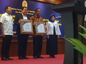 Pelayanan Publik Membaik, PTSP DKI Tuai Penghargaan Dari Menteri