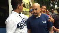 Tessa ditangkap di Hotel Crown, Tamansari, Jakarta Barat, pada Senin (21/1) sekitar pukul 21.00 WIB. Dia kini ditahan di Polres Jaktim. (Foto: Nugroho Tri Laksono/detikcom)