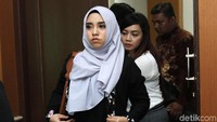 Salmafina Sunan dikenal dengan gaya hijab syari nya sejak awal kemunculannya tersebut. Pool/Ismail/detikFoto.