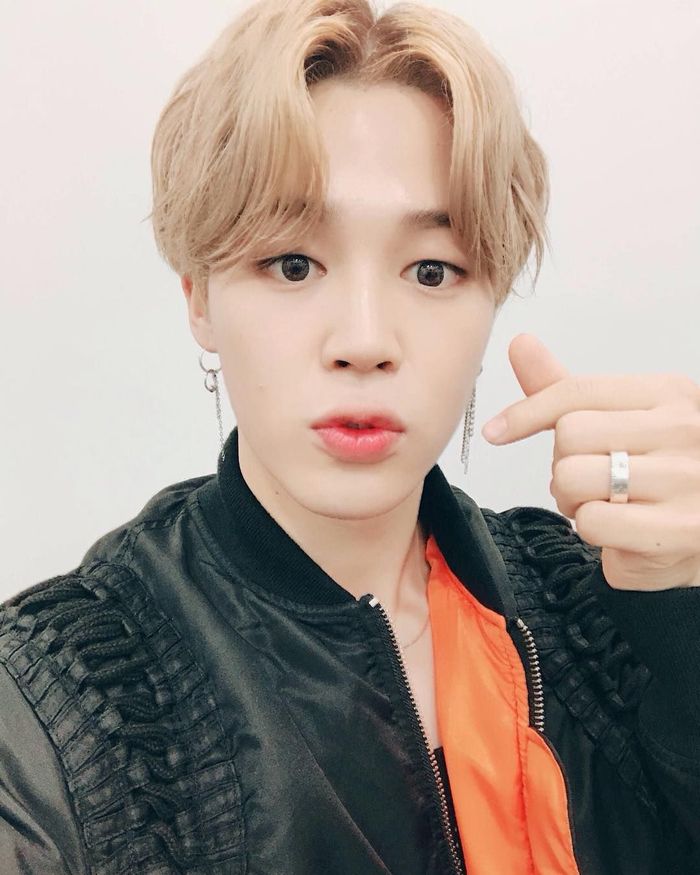 Foto Olahraganya Jimin Si Tukang Pamer Abs Di Bts