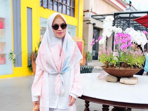 Hijab Scarf Bermotif Menjamur, Akankah Masih Tren di 2018?