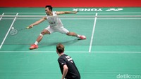 Ihsan Maulana Mustofa tampil apik pada awal gim pertama.