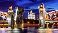 Untuk kamu yang ingin tahu tentang musik dan budaya seni Rusia, bisa mampir ke Festival White Nights pada bulan Juni tahun ini. Saksikanlah pertunjukan opera hingga balet yang khas Rusia (Getty Images)