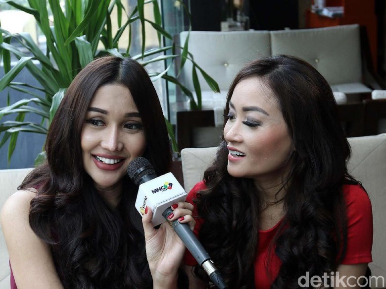 Kesaksian Dheddy Salon, Mantan Bos Lucinta Luna Kesaksian Dheddy Salon, Mantan Bos Lucinta Luna