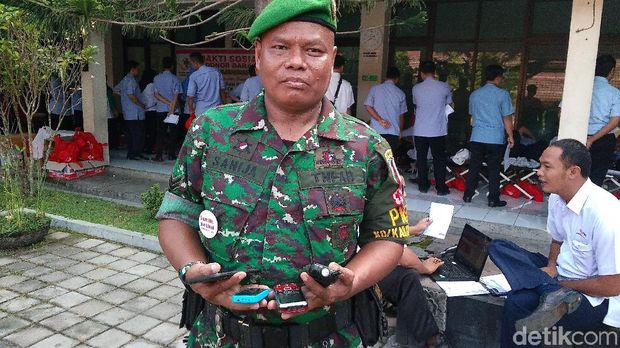 Pejuang Donor Darah Sertu Sanija Punya 8 Nomor Hp yang Aktif