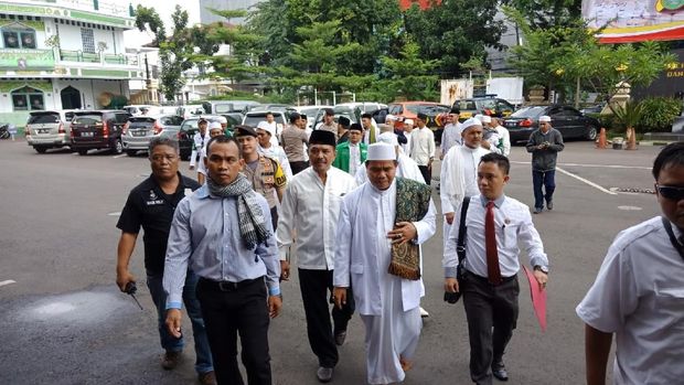 Ketua MUI Jagakarsa Penuhi Panggilan Polisi Soal Kasus Penghinaan