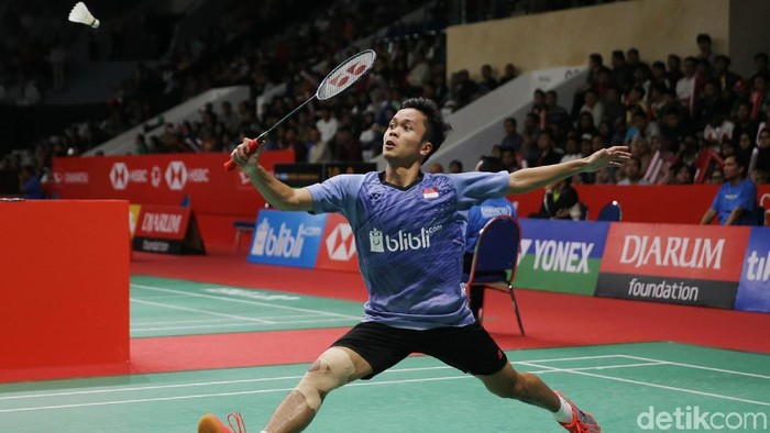 Anthony Sinisuka Ginting saat bermain di Indonesia Master 2018, Istora Senayan, Jakarta, Rabu (24/1/2018). Anthony Ginting menang atas  WONG Wing Ki Vincent dengan skore 21-17, 21-8.