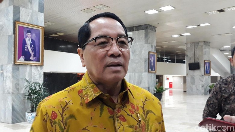 DPR Terima Surpres Jokowi soal Revisi UU MD3, Akan Dibawa ke Rapat Bamus DPR Terima Surpres Jokowi soal Revisi UU MD3, Akan Dibawa ke Rapat Bamus