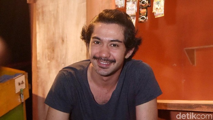 Mau Ngajar Lagi, Reza Rahadian Senang Jadi Dosen