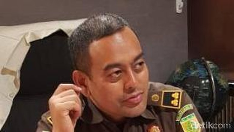 Jaksa akan Teliti Kembali Berkas Jennifer Dunn Jaksa akan Teliti Kembali Berkas Jennifer Dunn