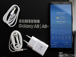 Unboxing Galaxy A8+, Jagoan Terbaru Samsung