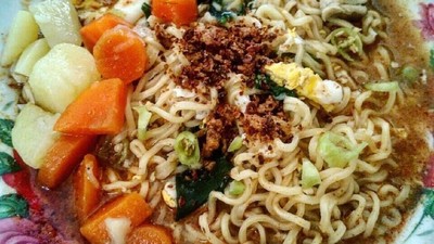 Ini 9 Racikan Mie Instan Netizen Buat Sarapan di Tanggal Tua