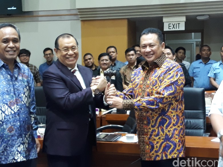 Jadi Ketua Komisi III DPR, Kahar Janji Perbaiki Hubungan dengan KPK Jadi Ketua Komisi III DPR, Kahar Janji Perbaiki Hubungan dengan KPK