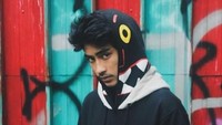 Putra Pipik Dian Irawati dan almarhum ustad Jeffry Al Buchori, Abidzar semakin dewasa. Penampilannya disebut mirip Zayn Malik. Foto: Dok. Instagram/abidzar79