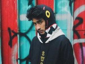 Ini Abidzar, Putra Alm. Uje dan Pipik yang Disebut Mirip Zayn Malik