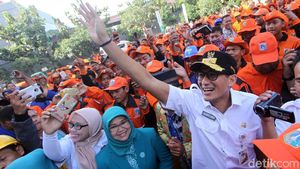 Beragam Gaya Sandiaga Uno Saat Pimpin Jakarta