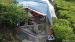 Potret Tenda Darurat Pengungsi Korban Gempa di Kebun Teh Bogor