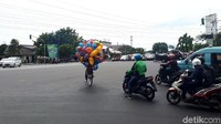 Salah satu titik jalan yang diperkirakan jadi calon lokasi rute LRT Ratu Prabu Line N, Jalan Otto Iskandar Dinata menuju Depok.