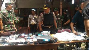 Bahan Sabu 18 Kg hingga Senpi Disita dari Penggerebekan Kampung Narkoba