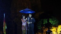 Ketua Pengurus Besar Persatuan Sport Sepeda Indoensia (PB ISSI) Raja Sapta Oktohari memberikan sambutan dalam acara pembukaan dan perkenalan tim.