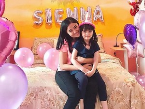 Marshanda Curhat soal Anak hingga Bebasnya Riza Shahab