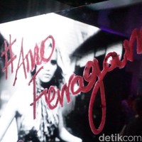 Malam itu, juga diperkenalkan model dan aktris Suki Waterhouse sebagai wajah dari Amo Ferragamo. Foto: Daniel/Wolipop