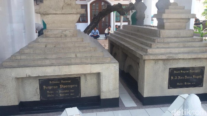 Makam satria Pangeran Diponegoro di Makassar, Sulsel, Kamis (25/1/2018) Pangeran Diponegoro bareng keluarga dan pengikutnya di makamkan di Kota Makassar.