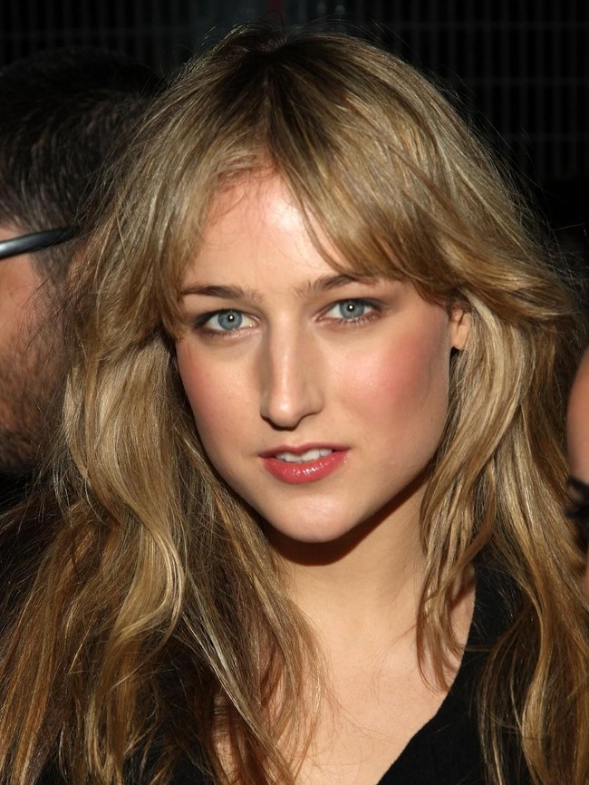 Roman nose, tipe hidung dengan tulang yang tinggi, agak menonjol dan bengkok di bagian tengah. Pemilik roman nose biasanya punya karakter yang kuat tapi tidak agresif. Umumnya memiliki jiwa pemimpin dan punya kemampuan memengaruhi orang lain. Foto: Getty Images