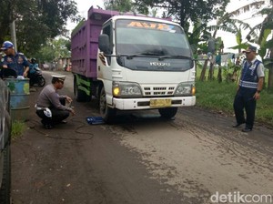 Bandel, 35 Truk Tambang Kelebihan Muatan Ditilang