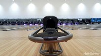 Venue Bowling tampak dalam dengan fasilitas lengkap.