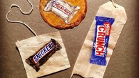 Sudah berkelana ke beberapa negara memperkenalkan hasil karyanya dan menginspirasi banyak orang. Silvious juga membuat lukisan aneka camilan cokelat favorit pada kantung teh. Foto: Ruby Silvious