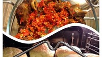 Kali ini Wisnu mengunggah foto iga balado dan zuppa soup yang pastinya dimasak Shireen. Menurut Wisnu rasanya kedua hidangan ini enak banget! Foto: Instagram Teuku Wisnu