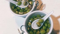  Meskipun kuahnya bening, tapi ini adalah bubur kacang ijo. Lucu ya! (Foto: smiilii.mii)